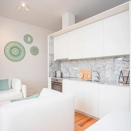 Apartman Liiiving In - Downtown Balcony