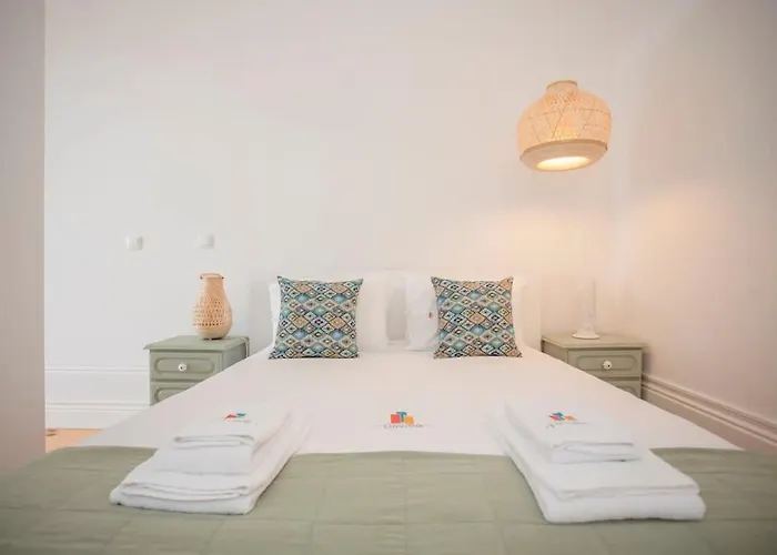 Liiiving In - Downtown Balcony Porto