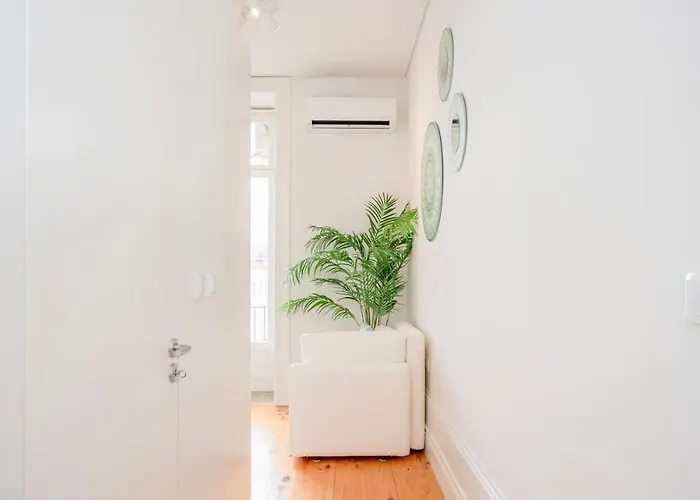 Liiiving In - Downtown Balcony شقة *