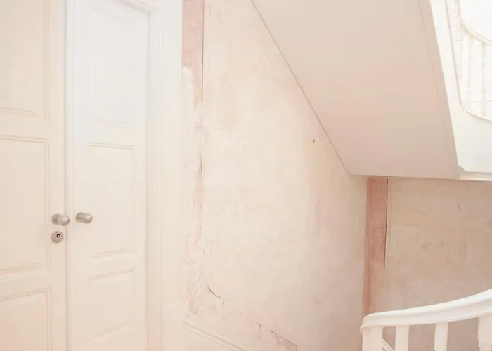 شقة Liiiving In - Downtown Balcony *