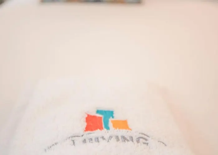 아파트 Liiiving In - Downtown Balcony 포르투